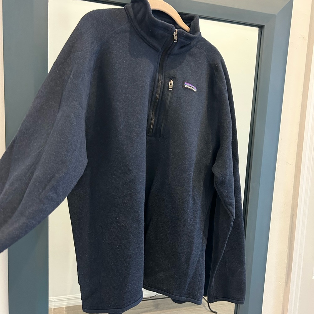 Men’s size extra large Patagonia three-quarter zip sweater